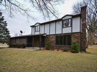 5601 Valley Rd, Ames, IA 50014