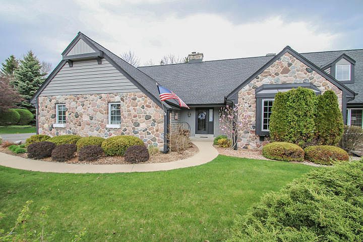 1st image of 2612 W Lake Isle Dr