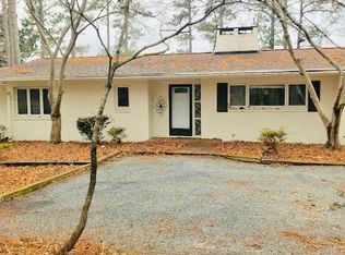 79 Lakeview Dr, Whispering Pines, NC 28327