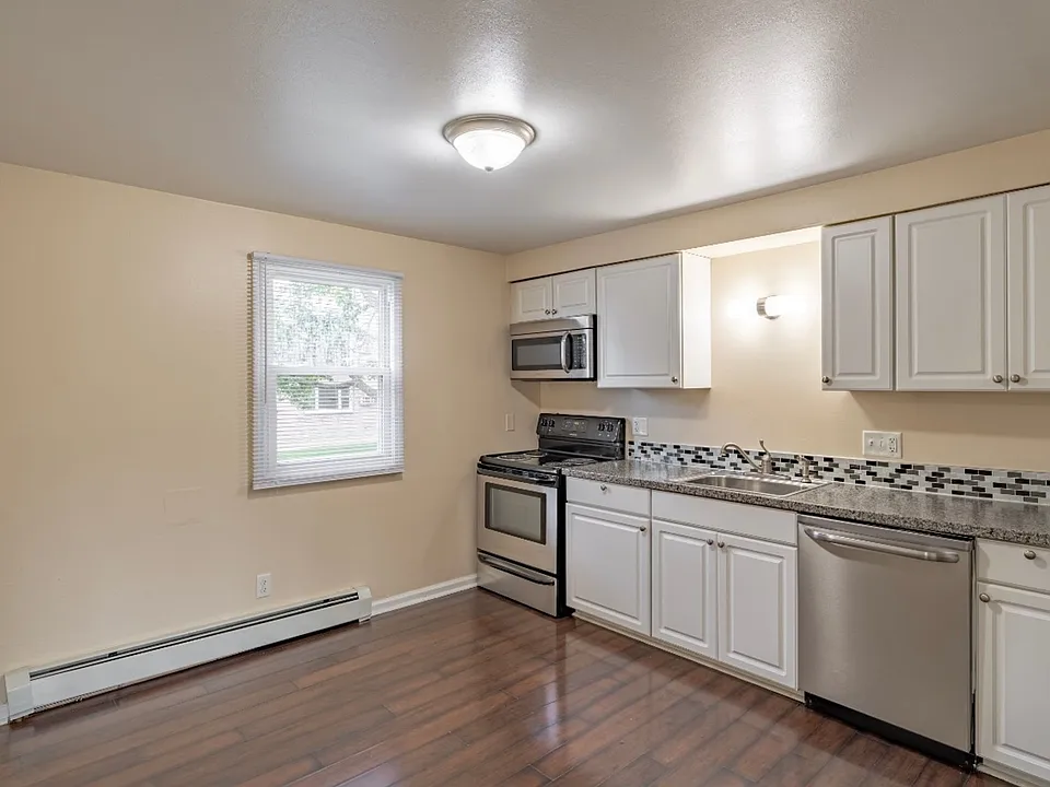 Lake Heights Apartments