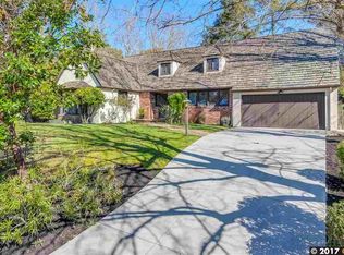 5 La Sombra Ct, Orinda, CA
