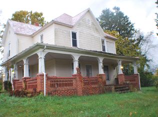 237 S Greever St, Rural Retreat, VA 24368