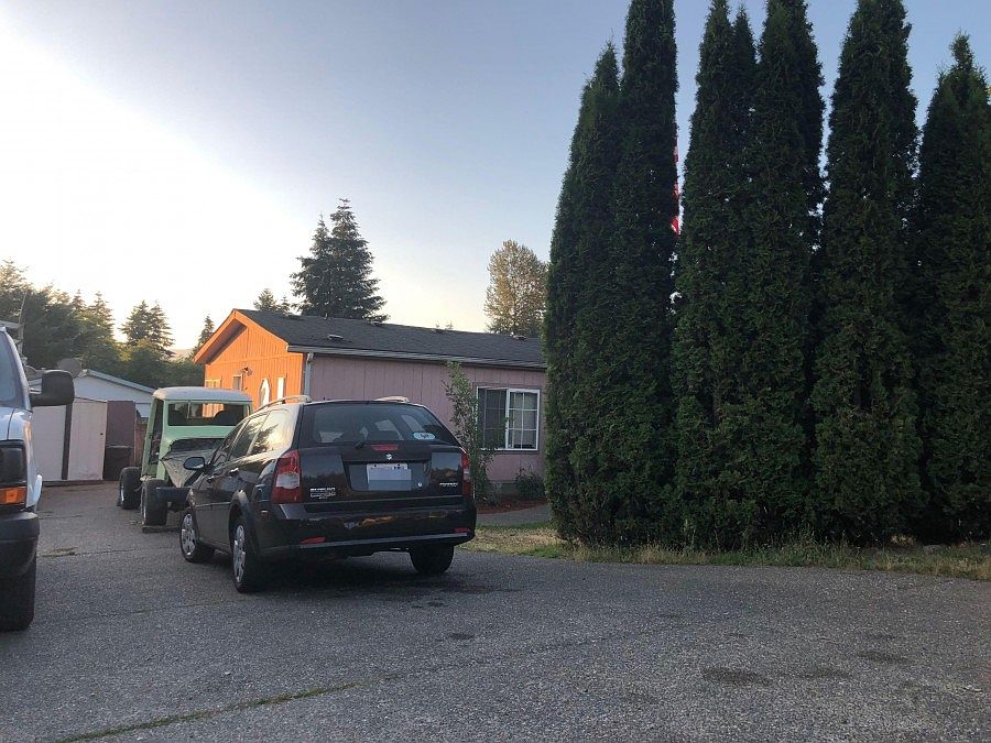 1st image of 13425 215th Ave E