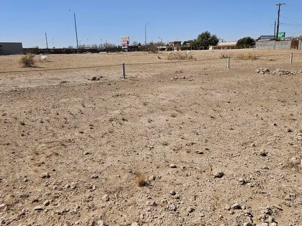 1311 Westridge Rd, Carlsbad, NM 88220