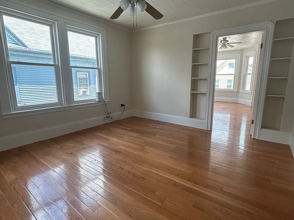 15 Phillips St #2