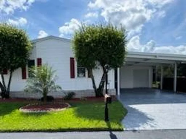 2437 Crooked Stick Dr #327, Winter Haven, FL 33881