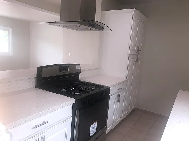 5461 Kingsley St #D — Photo 4
