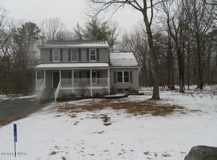 225 Lake Dr, Dingmans Ferry, PA 18328