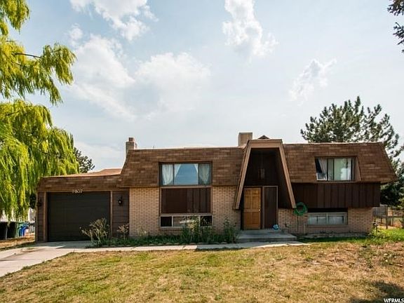 2nd image of 3807 W Fairmount Cir