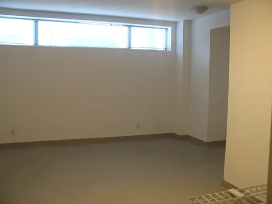 Rented by MNS | media 12