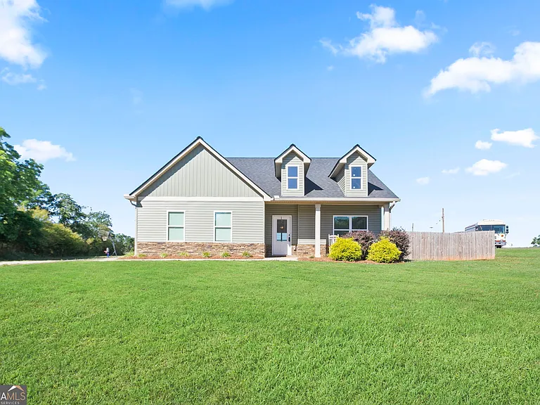64 Neal Little Rd — Photo 3