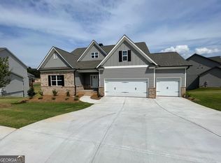 120 Cherokee Rose Ln, Hoschton, GA 30548