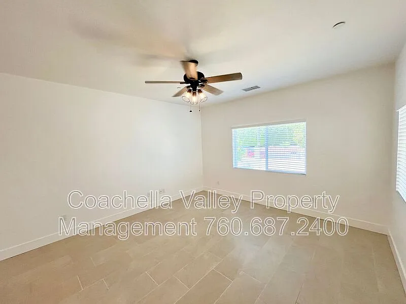 3 bed, 2.0 bath, 1353 sqft, $2,495 — Photo 3