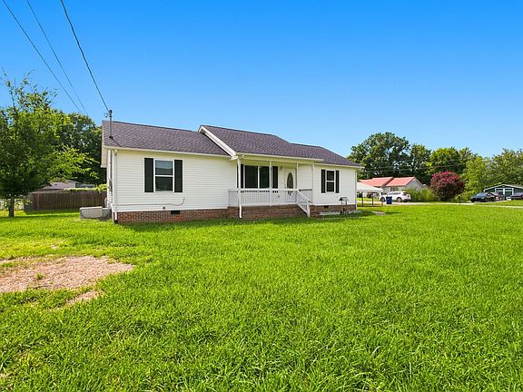 3rd image of 109 Anna Ln