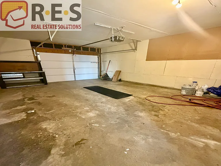 4691 Newton Dr — Photo 11