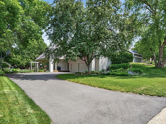2nd image of 10984 Jackson Dr