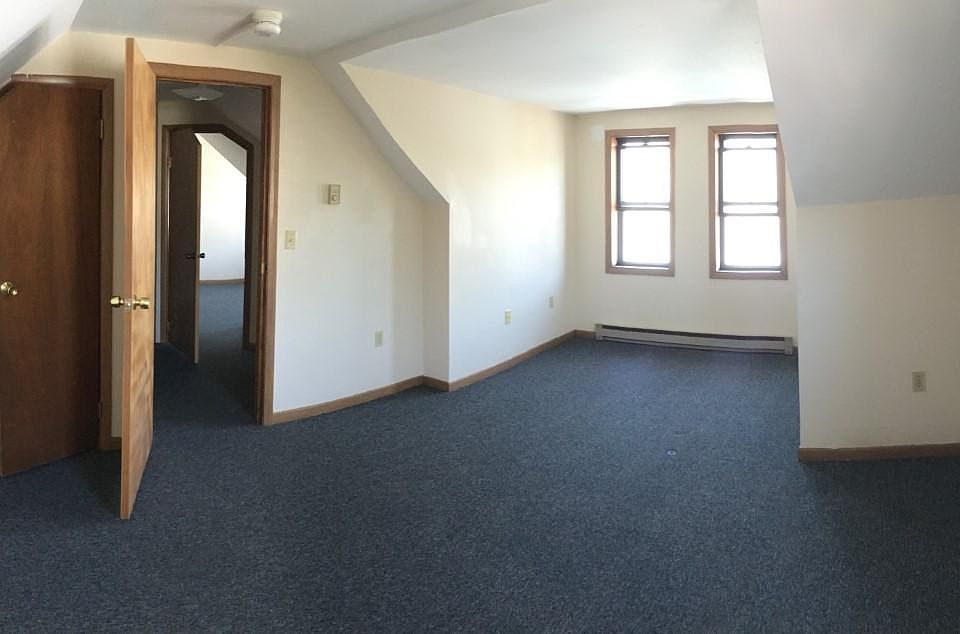 Bedroom (Front)
