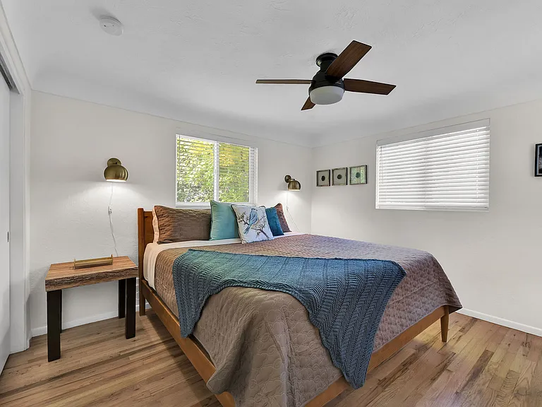 609 N Roosevelt St — Photo 18