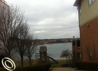 3rd image of 48687 Stoneridge Dr