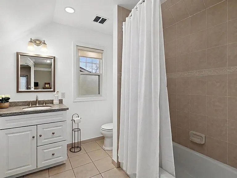59 Shelley Ave — Photo 15