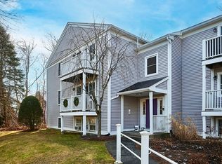 44 Evergreen Rd APT 301, Leeds, MA 01053