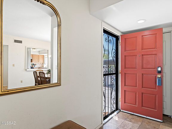 3rd image of 4538 E La Estancia