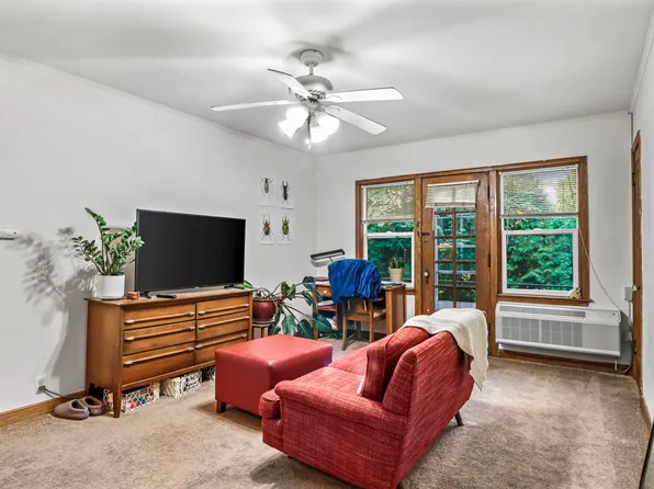 2609 University Ave #3, Madison, WI 53705