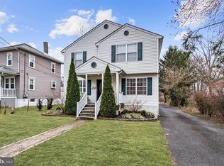 32 County Ave, Maple Shade, NJ 08052