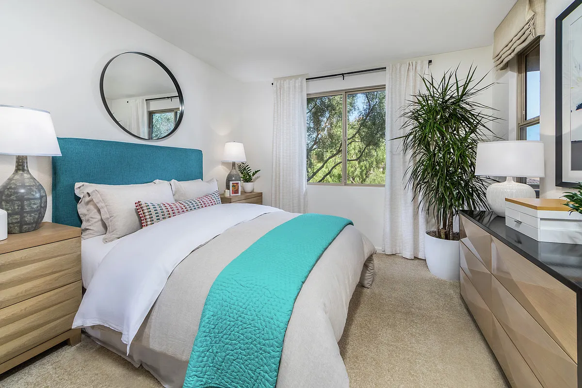 Pacific View Apartment Homes — Photo 4