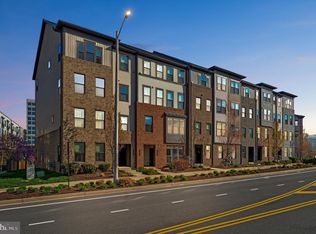 13270 Woodland Park Rd Unit 3J, Herndon, VA 20171