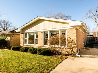 521 Lavergne Ave, Wilmette, IL