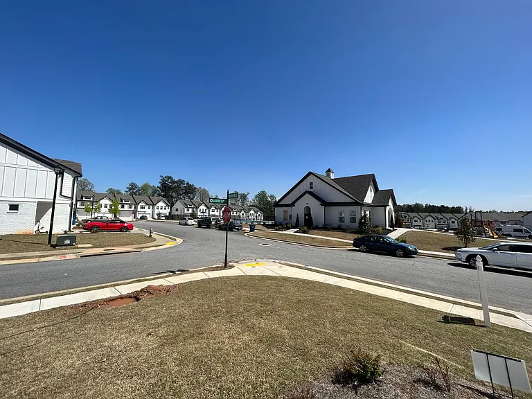 24 Auburn Hill Dr — Photo 3