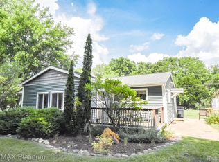 10435 Hall Rd, Whitmore Lake, MI 48189