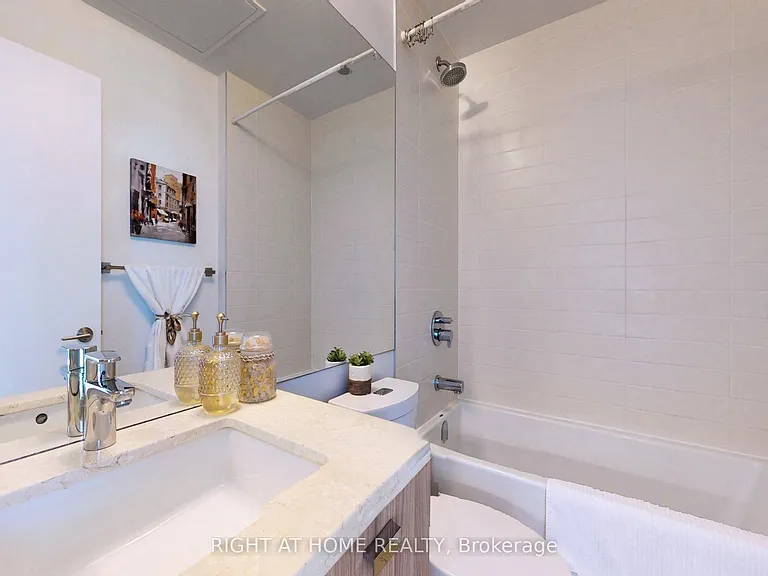 290 Adelaide St W #3603 — Photo 14