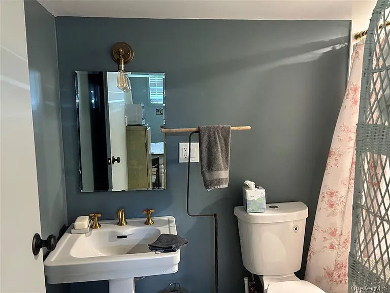 108 Hooker Ave — Photo 27