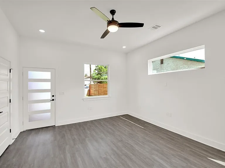 7603 Carver Ave #1-A — Photo 9