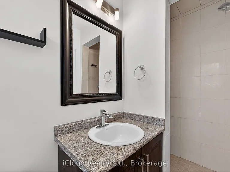 52 Montressor Dr — Photo 23