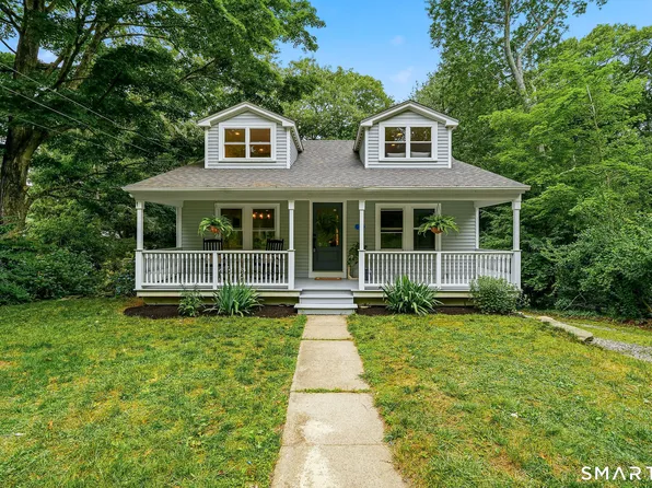 32 Sunset Terrace, Essex, CT 06426