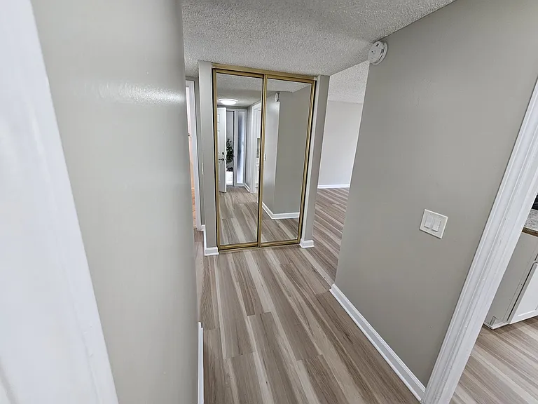 848 Amigos Way #C — Photo 10