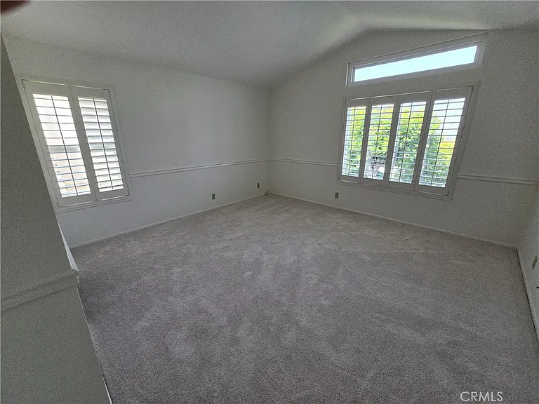 26171 Golada — Photo 3