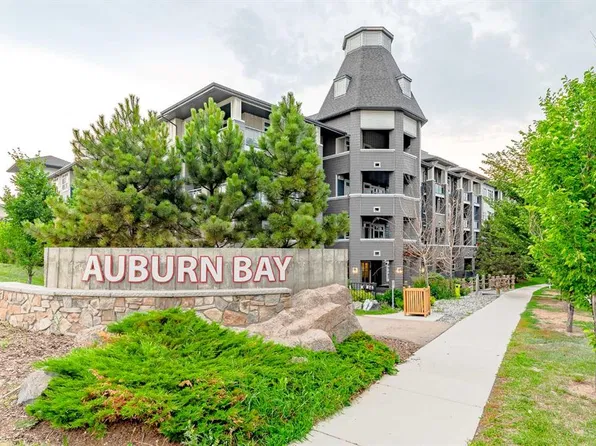 25 N Auburn Meadows Ave SE #223, Calgary, AB T3M 2L3