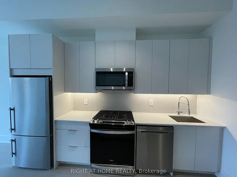 495 Logan Ave #412 — Photo 18