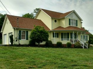 795 Carroll Creek Rd, Johnson City, TN 37601