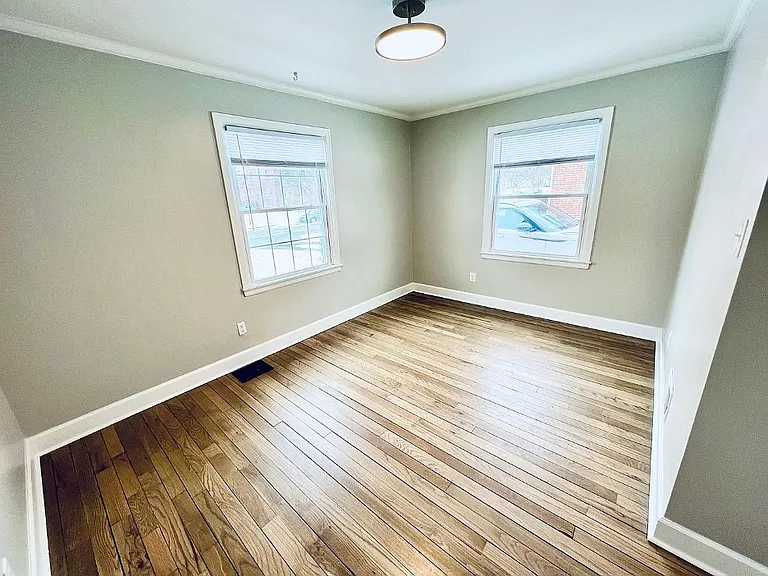 1600 Waltham Rd #2 — Photo 11