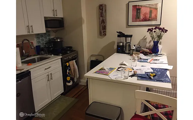Rented by Douglas Elliman | media 21