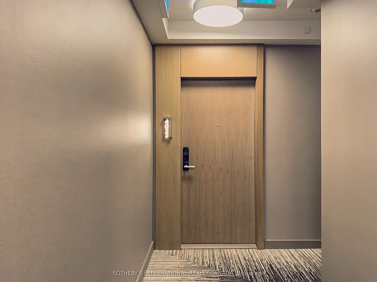 585 Bloor St E #4022 — Photo 17