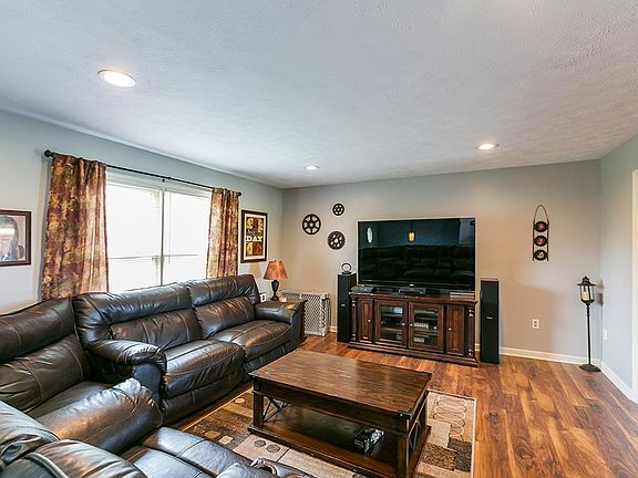 5th image of 1004 Countryside Dr