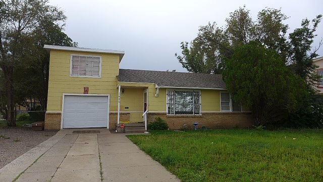 2nd image of 1626 Martin Rd