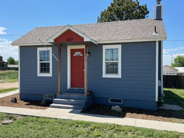 327 S 2nd St, La Salle, CO 80645