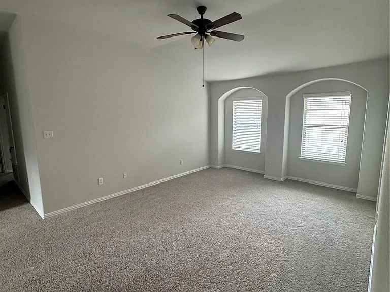 1713 Suter St — Photo 14